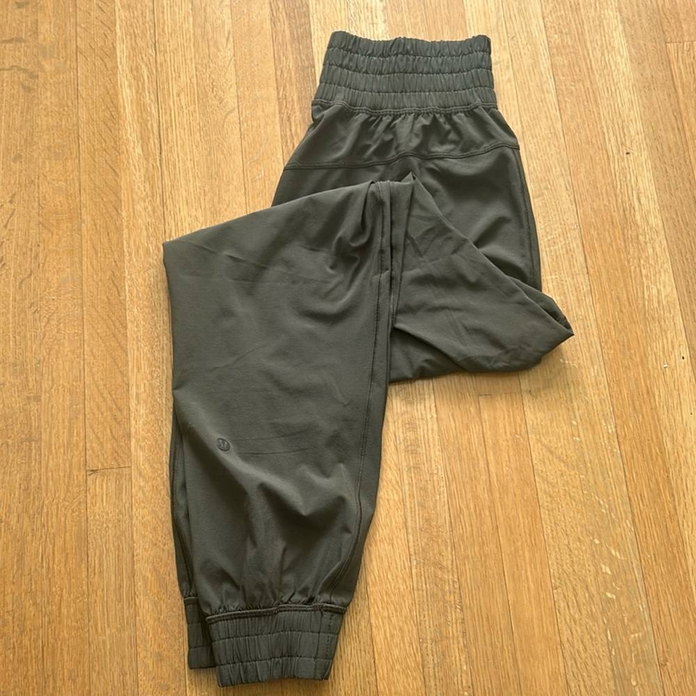 Lululemon joggers